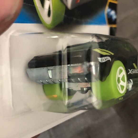 Mattel Hot Wheels '69 Chevelle X-Racers - Black and Green - Picture 5 of 8